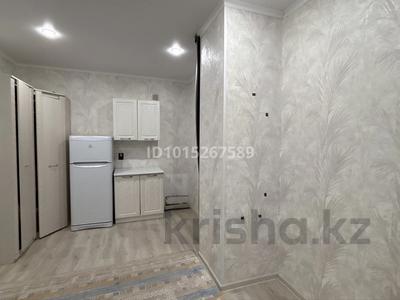 1-бөлмелі пәтер · 18 м² · 7/9 қабат, Курмангазы 165, бағасы: 5 млн ₸ в Уральске, мкр Школьник