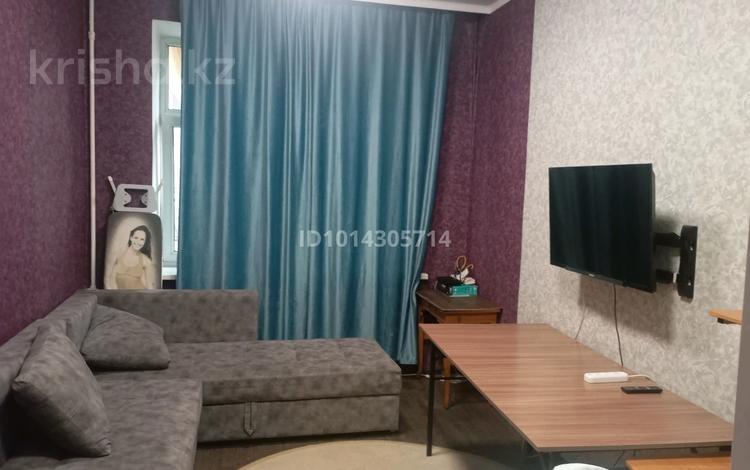 2-комнатная квартира · 60 м² · 2/2 этаж, Толе би 172 — Толе би Ауэзова за 275 000 ₸ в Алматы, Алмалинский р-н — фото 2