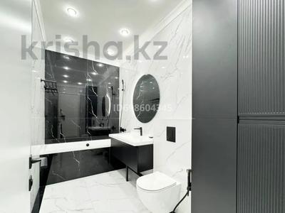Аренда квартир в Астане: 2-комнатная квартира · 63 м² · 8/9 этаж · помесячно, мкр Уркер, Кабанбай батыра 11/2 за 450 000 〒 2-комнатная квартира · 63 м² · 8/9 этаж · помесячно, мкр Уркер, Кабанбай батыра 11/2 за 450 000 〒 в Астане, Нура р-н