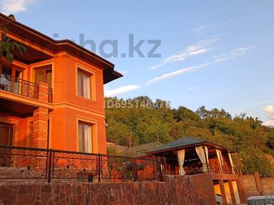 Аренда домов или дач посуточно в Алматы: Дом · 5 комнат · 360 м², мкр Каменское плато, СТ Медик 71 за 90 000 〒 Дом · 5 комнат · 360 м², мкр Каменское плато, СТ Медик 71 за 90 000 〒 в Алматы, Медеуский р-н