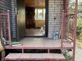 Отдельный дом · 5 комнат · 100 м² · 10 сот., Каржаубайулы 227 за 40 млн ₸ в Семее