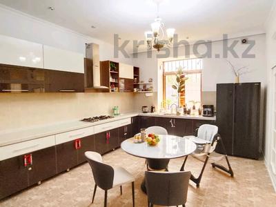 5-комнатная квартира · 300 м² · 2/4 этаж, Жанар за 230 млн ₸ в Алматы, Бостандыкский р-н