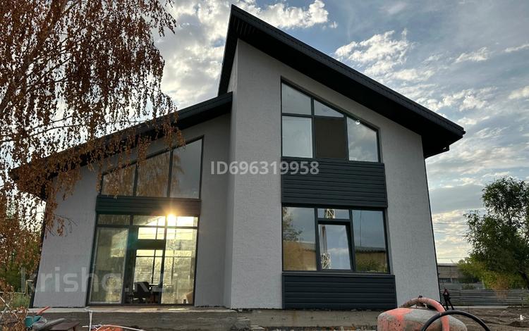 Отдельный дом · 4 комнаты · 190 м² · 8 сот., мкр Михайловка , ул. Новая 70 за 80 млн ₸ в Караганде, Казыбек би р-н — фото 6