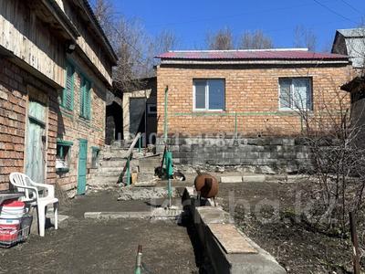 Жеке үй · 3 бөлме · 50 м² · 6 сот., С/о заря, бағасы: 5.8 млн ₸ в Усть-Каменогорске