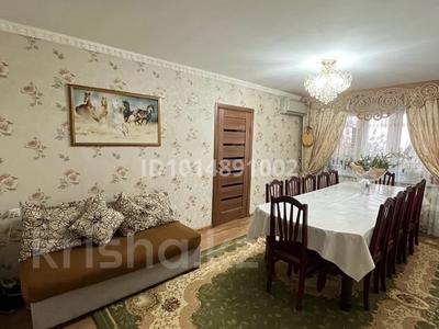4-комнатная квартира · 79 м² · 5/5 этаж, 11-й микрорайон Шокана Уалиханова 223 — Ориентировочно находится рядом в доме кафе Фишер за 28 млн ₸ в Шымкенте, Енбекшинский р-н