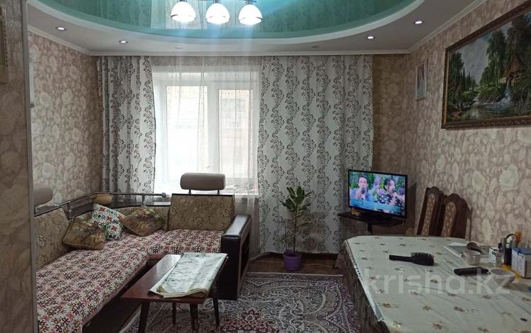 4-комнатная квартира, 80 м², 3/5 этаж, Ауэзова за 24.5 млн 〒 в Щучинске — фото 2