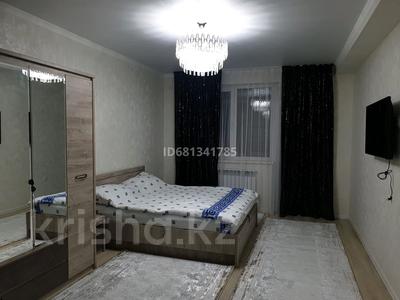 1-комнатная квартира, 45 м², 1/5 этаж посуточно, Микр. Каратал 37 Б за 10 000 〒 в Талдыкоргане, Каратал