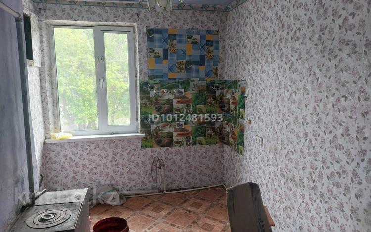 3-бөлмелі пәтер · 58 м² · 2/2 қабат, Молодежный 6, бағасы: 3.5 млн ₸ в Новодолинский — фото 4