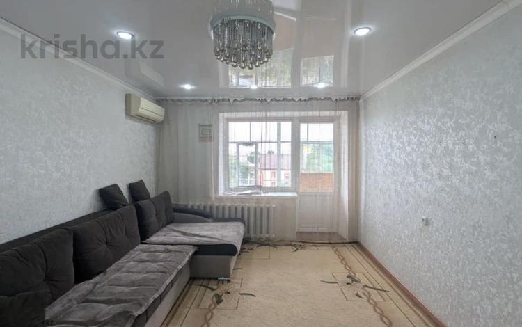 3-комнатная квартира · 63 м² · 5/5 этаж, Скоробогатова за 18 млн ₸ в Уральске — фото 2