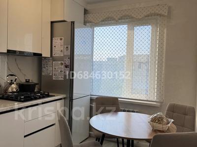 2-комнатная квартира · 47 м² · 5/5 этаж, мкр Центральный 4 за 23 млн 〒 в Атырау