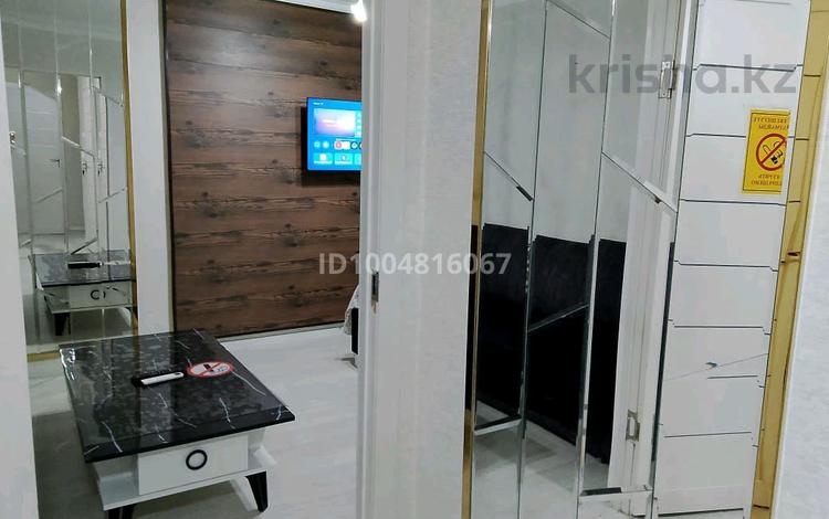 1-бөлмелі пәтер · 45 м² · 2/5 қабат, Бектурганова — Муратбаева ВИП, бағасы: 3 000 〒 в  — фото 8