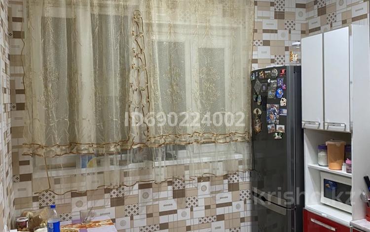 2-бөлмелі пәтер · 56 м² · 2/4 қабат, Көктем 55 — Көктем ш/а мектептің қасы, бағасы: 16 млн ₸ в Жанаозен — фото 2