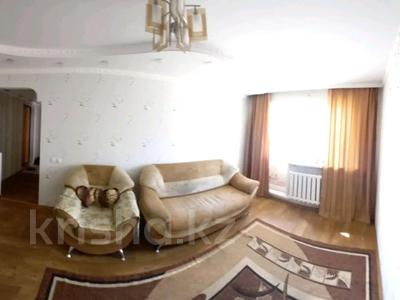 2-комнатная квартира, 50 м², 2/5 этаж помесячно, Абая за 150 000 〒 в Петропавловске