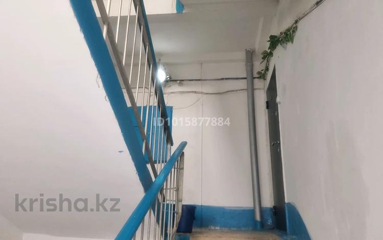 4-бөлмелі пәтер · 84 м² · 2/6 қабат, Есенберлина 65, бағасы: 40 млн ₸ в Жезказгане — фото 2