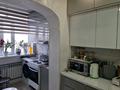 4-бөлмелі пәтер · 84 м² · 2/6 қабат, Есенберлина 65, бағасы: 40 млн ₸ в Жезказгане — фото 10