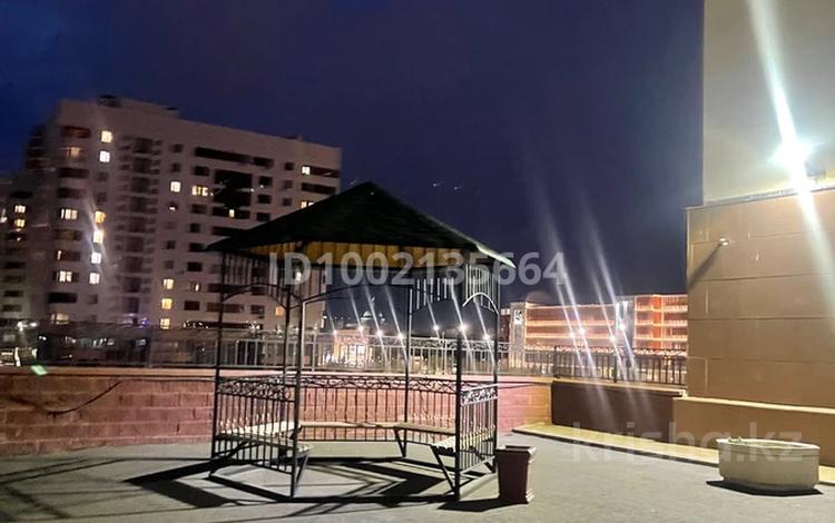 2-комнатная квартира · 70 м² · 17/23 этаж, Кошкарбаева 32/1 за 290 000 ₸ в Астане, Алматы р-н — фото 2