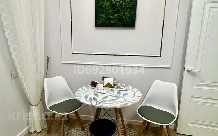 1-комнатная квартира · 50 м² · 3/12 этаж, Улы Дала 31 за 300 000 ₸ в Астане, Есильский р-н — фото 4