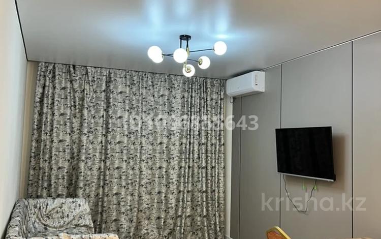 2-комнатная квартира · 50 м² · 4/6 этаж, Халиуллина 196/17 за 280 000 ₸ в Алматы, Медеуский р-н — фото 2