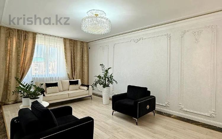 4-бөлмелі пәтер · 132.1 м² · 2/3 қабат, Нұрсая ш/а., Адгама Каримова 117, бағасы: 57 млн ₸ в Атырау, мкр Нурсая — фото 2