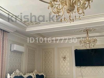 3-комнатная квартира · 160 м², Орынбор 24 за 800 000 ₸ в Астане, Есильский р-н