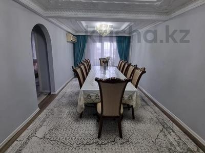 5-комнатная квартира, 150 м², 3/5 этаж, Толебаева 198 за 51 млн 〒 в Талдыкоргане