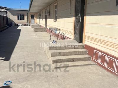 Продажа домов и дачи в Туркестанской обл.: Отдельный дом · 6 комнат · 200 м² · 4 сот., Ибрахим ата 10 — Уй Ерубайевтын артында за 15 млн 〒 Отдельный дом · 6 комнат · 200 м² · 4 сот., Ибрахим ата 10 — Уй Ерубайевтын артында за 15 млн 〒 в Туркестане