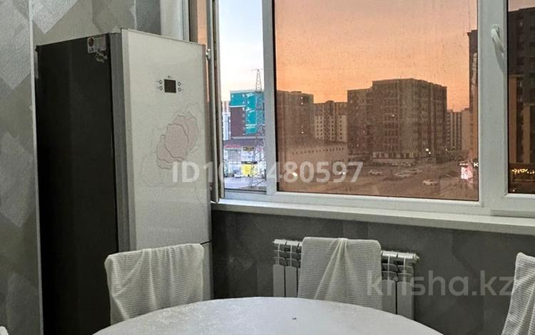 2-бөлмелі пәтер · 70 м² · 4/13 қабат, 17-й мкр 113, бағасы: 250 000 ₸ в Актау — фото 2