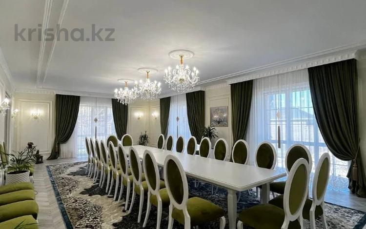 Отдельный дом • 7 комнат • 594.3 м² • 12 сот., Газизы Жубановой за 250 млн 〒 в Актобе — фото 2