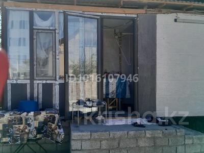 Жеке үй · 3 бөлме · 150 м² · 40.2 жүзд., Коктем 79 — Ортада, бағасы: 13 млн ₸ в Сарыагаш