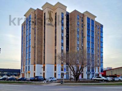 3-комнатная квартира · 95.3 м² · 3/10 этаж, мкр Юго-Восток, Строителей 33/14 — Магазин "12 месяцев" за 45 млн 〒 в Караганде, Казыбек би р-н