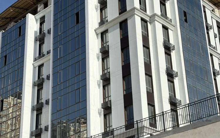 3-комнатная квартира · 142 м² · 9/10 этаж, 7А мкр, ​микрорайон 7а 27/1 за 46 млн ₸ в Актау — фото 2