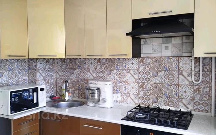 3-комнатная квартира · 64 м² · 4/6 этаж, Жукова за 29 млн ₸ в Петропавловске — фото 2
