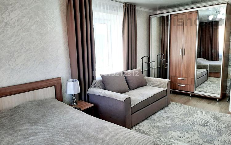 1-бөлмелі пәтер · 40 м² · 4/5 қабат, Интернациональная 30 — СКГУ, ул.Жумабаева/Интернациональная, Сокол, Берёзка, бағасы: 14 000 ₸ в Петропавловске — фото 2