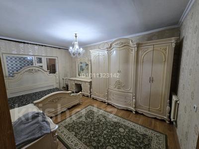 3-бөлмелі пәтер · 104 м² · 1/3 қабат, 4-й микрорайон, 4-й микрорайон 17 В, бағасы: 35 млн ₸ в Шымкенте, Туран р-н
