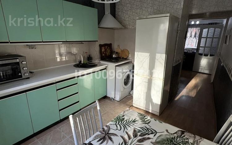 3-бөлмелі пәтер · 60.8 м² · 1/4 қабат, Достык 123, бағасы: 53 млн ₸ в Алматы, Медеуский р-н — фото 2