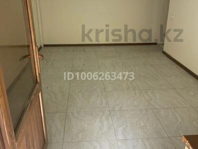 Свободное назначение, офисы, магазины и бутики, общепит, салоны красоты, медцентры и аптеки, образование, развлечения · 32.6 м² за 20 млн 〒 в Шымкенте, Аль-Фарабийский р-н