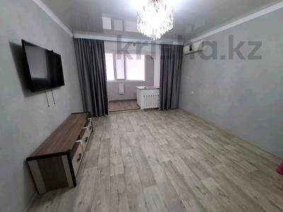 Пәтерлер в Западно-Казахстанской обл.: 3-бөлмелі пәтер · 65 м² · 3/9 қабат, мкр Кунаева 2, бағасы: 150 000 〒 3-бөлмелі пәтер · 65 м² · 3/9 қабат, мкр Кунаева 2, бағасы: 150 000 〒 в Уральске