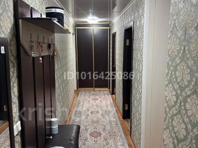 3-комнатная квартира · 60 м² · 1/5 этаж, Набережная Славского 32 за 250 000 ₸ в Усть-Каменогорске