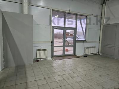 Свободное назначение, офисы, магазины и бутики, склады, общепит, фитнес и спорт, медцентры и аптеки, развлечения, студии · 220 м² за 484 000 〒 в Уральске