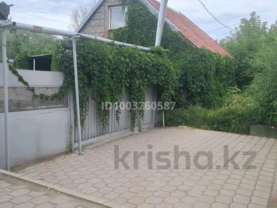 Отдельный дом · 4 комнаты · 97 м² · 8.3 сот., мкр Новый Город, Сарсекова за 75 млн 〒 в Караганде, Казыбек би р-н