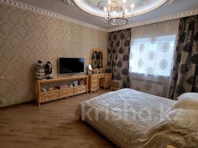 Отдельный дом • 6 комнат • 384 м² • 7 сот., Ислама Каримова — Толе Би за 350 млн 〒 в Алматы