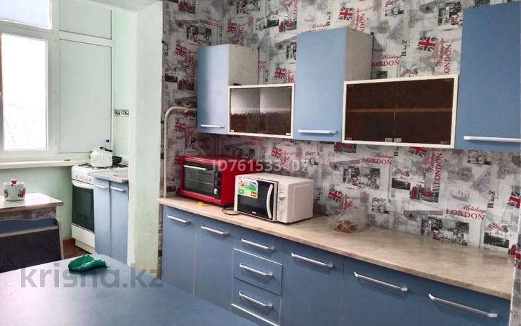 3-комнатная квартира · 60.9 м² · 5/5 этаж, Мкр Аса 40 — Б. Момышулы за 13 млн ₸ в Таразе — фото 2