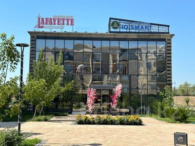 Свободное назначение, офисы, магазины и бутики, склады, общепит, салоны красоты, бани, гостиницы и зоны отдыха, медцентры и аптеки, образование, развлечения · 400 м² за 180 млн 〒 в Атырау