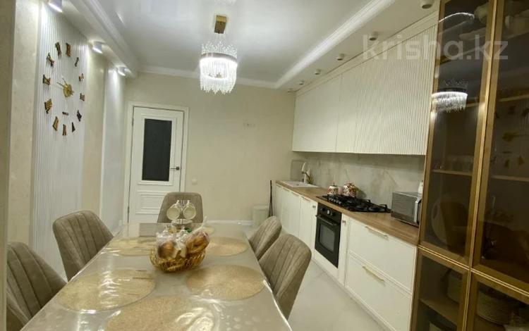 4-комнатная квартира · 121.6 м² · 4/6 этаж, мкр. Алтын орда, Досмухамедулы за 53 млн ₸ в Актобе — фото 6