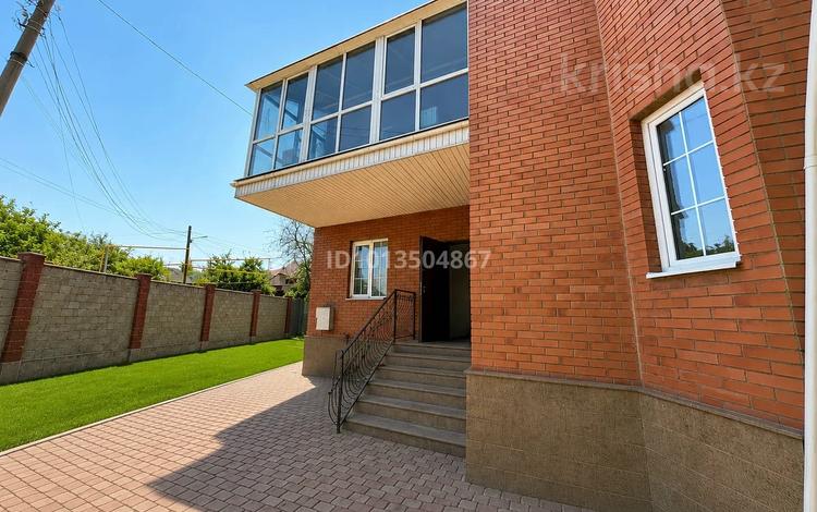Отдельный дом · 6 комнат · 282 м² · 3 сот., мкр Таугуль-3 165а — улица Цветочная за 150 млн ₸ в Алматы, Ауэзовский р-н — фото 2