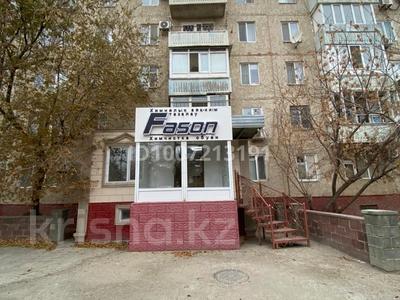 Свободное назначение, офисы, магазины и бутики, склады, общепит, салоны красоты, медцентры и аптеки, кабинеты и рабочие места · 50 м² за 300 000 〒 в Атырау, мкр Авангард-4