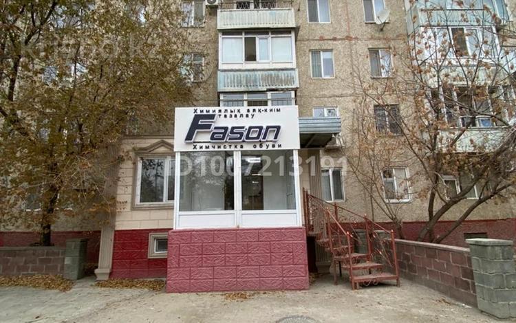 Еркін, кеңселер, дүкендер мен бутиктер, қоймалар, қоғамдық тамақтану орны, сұлулық салондары, медорталықтар мен дәріханалар, кабинеттер және жұмыс орындары · 50 м², бағасы: 250 000 ₸ в Атырау, мкр Авангард-4 — фото 10