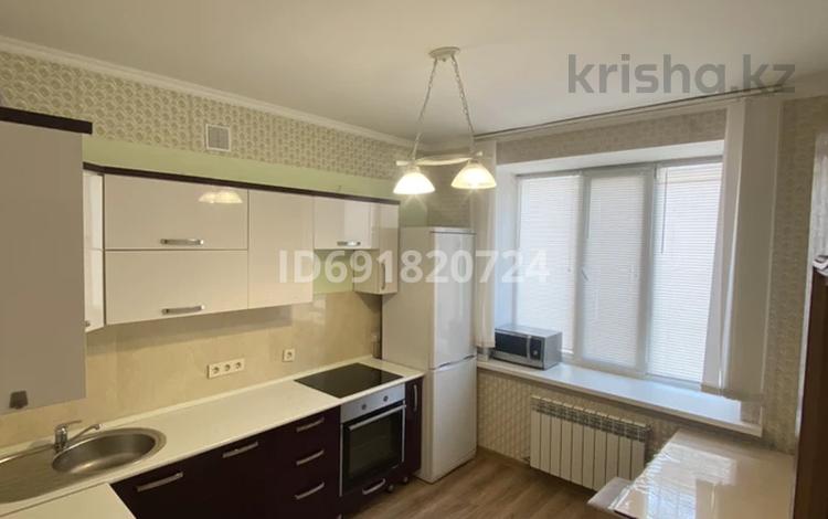 1-комнатная квартира, 42 м², 1/6 этаж помесячно, Аль-Фараби проспект 27