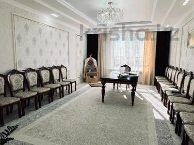 4-комнатная квартира · 154.7 м² · 8/9 этаж, Жуманиязова за 78.5 млн ₸ в Уральске