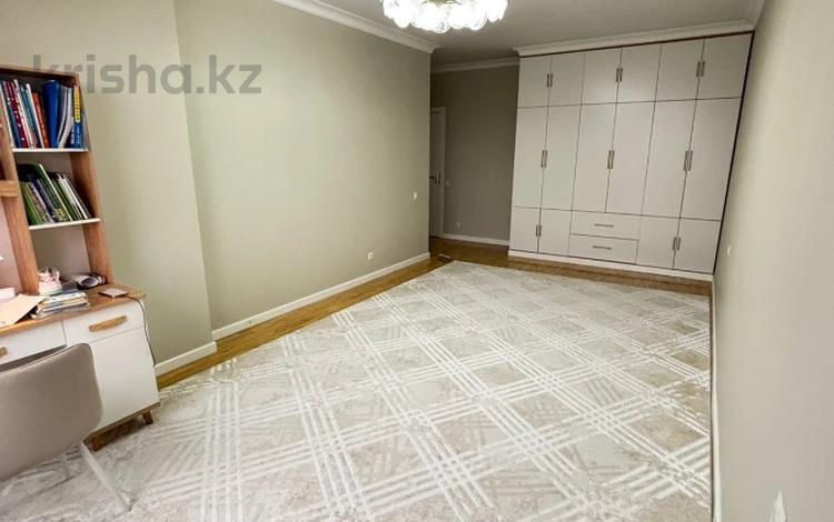 2-комнатная квартира · 80 м² · 9/16 этаж, Егизбаева 3, 5 — Каныша Сатпаева за ~ 71 млн ₸ в Алматы, Бостандыкский р-н — фото 2